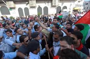 “Amnistía Internacional Acusa a la Autoridad Nacional Palestina de Violar los DDHH de los Palestinos Durante las Manifestaciones