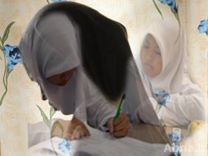 تعلیم ادھوری چھوڑ سکتی ہیں لیکن حجاب نہیں اتار سکتیں