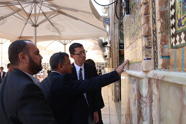 Senior Japanese diplomat visited Imam Ali (A.S.) holy Shrine + Pics
