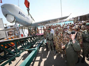 ڈرون طیارے کی پرواز ایران کی مسلح افواج کا علمی جہاد