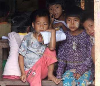 နယ္စပ္ေဒသ ကေလးမ်ား တိုင္းႏွင့္ျပည္နယ္ အားလံုးတြင္ ပညာသင္ၾကားခြင့္ မရဟုဆို