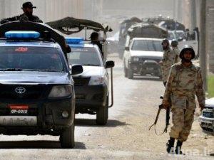 12 قتيلاً في هجوم انتحاري على مقر أحد قادة "طالبان" في باكستان