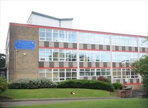 UK: Two Muslim boys, 14, banned from lessons for refusing to shave off beards