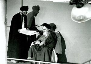 İmam Hamanei’nin İmam Humeyni (r.a) ile Tanışması