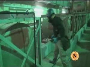 بالفيديو / الخبراء الدوليون في سورية يعاينون مستودعا للسلاح الكيميائي
