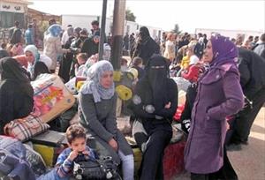 Thousands of Syrian Refugees Return Home