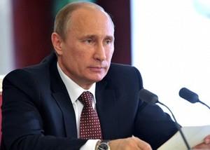 Путин: Поставка оружия незаконным формированиям подрывает основы мировой безопасности