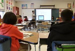 US: Muslim families pushing school holidays for Islamic holy days