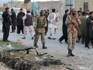 مقتل وزير بحكومة محلية وسبعة آخرين في هجوم انتحاري في باكستان