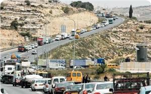 Israeli soldiers close checkpoints before movement of Palestinians on second day of Eid