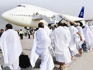 قومی ائر لائن کی حج پروازیں کئی کئی گھنٹے تاخیر کا شکار   	