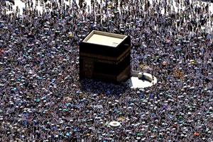 Saudi crackdown on 120,000 illegal Haj pilgrims