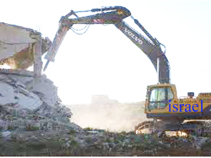 اسرائیلی فوجیوں کے ہاتھوں فلسطینی مسلمانوں کے گھر تباہ