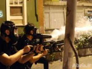 26 الشرطة التركية تستخدم الغاز المسيل للدموع لتفريق مظاهرة احتجاج