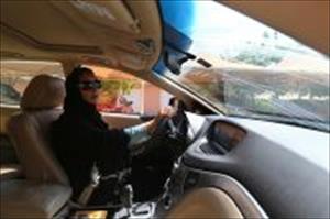15 خواتین پر ڈرائیونگ کے جرم میں جرمانہ عائد