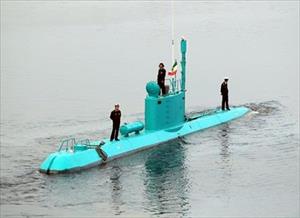 Iran Launches Its 1st Submarine for Tourists
