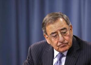 Former Pentagon chief threatens Iran with military force