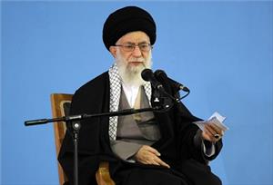 Imam Khamenei: US Politician Threatening to Nuke Iran Should Receive Slap in Mouth