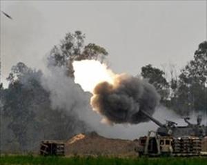 Israeli artillery shells border areas in Gaza
