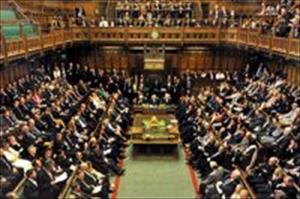 Englisches Parlament fordert Untersuchung über Steuervorwürfe gegen englischen Prinzen