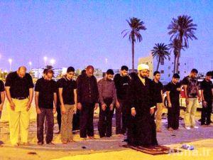 بالصور / استمرار الصلاة بالمساجد المهدمة في البحرين
