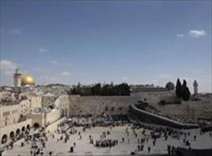 Hamas warns of Israeli scheme to blur Islamic monuments in Jerusalem