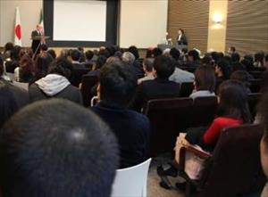 Japanese diplomat hails democracy in Iran
