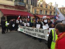Manifestation pour une mosquée devant la mairie de Nice