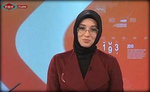 Erste Hijabtragende Fernsehmoderatorin