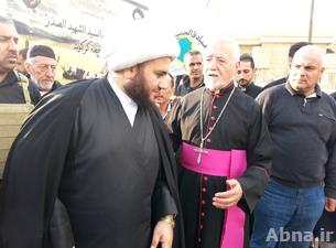 بالصور/ اليوم نتعلم من الحسين (ع) كيف نحافظ على صفوف الشعب الواحد