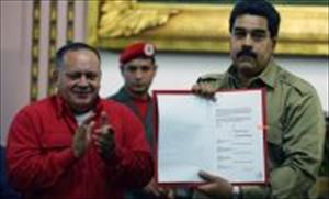 EEUU alarmado por poderes especiales de Maduro