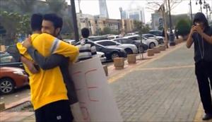 Saudi Arabien verhaftet Mann wegen "Free Hugs-Kampagne"