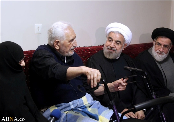 Bildernachrichten /  Das Treffen des iranischen Präsidenten mit Familien einiger Märtyrer des Irakkrieges