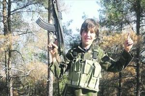 13-year-old Moroccan boy fights in Syria