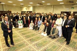 UK: Keighley Mosque in First Ever Open Day