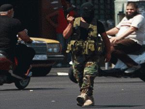 استمرار القنص في طرابلس، وتحرك القضاء ضد مسلحي المحاور
