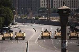 Ägyptische Armee sperrt Al-Tahrir Platz