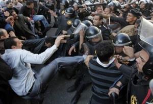 Egipto advierte a manifestantes sobre socavar referéndum