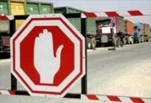 Israeli forces block entry of construction materials into Gaza for 49th day