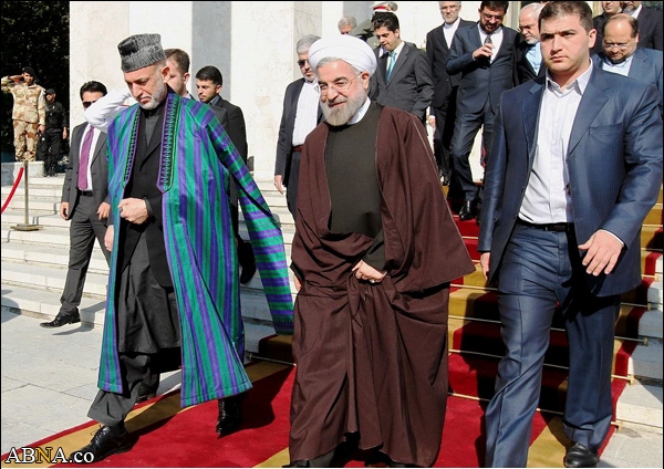 تصویری رپورٹ: ایران اور افغانستان کے صدور کی ملاقات