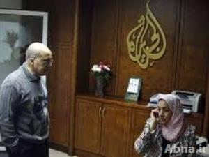 قوات مصرية تحتجز قطريين في مكتب الجزيرة بالقاهرة
