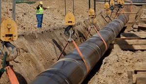 Gunmen kill at least 18 Iranian, Iraqi pipeline experts