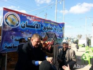 موكب من موظفي وزارة حقوق الانسان يقدم الخدمة لزوار أربعينية الإمام الحسين (ع)