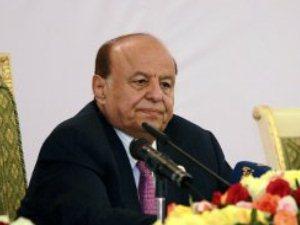 الرئيس اليمني يؤكد على ضرورة وضع حد للمواجهات بين السلفيين والحوثيين