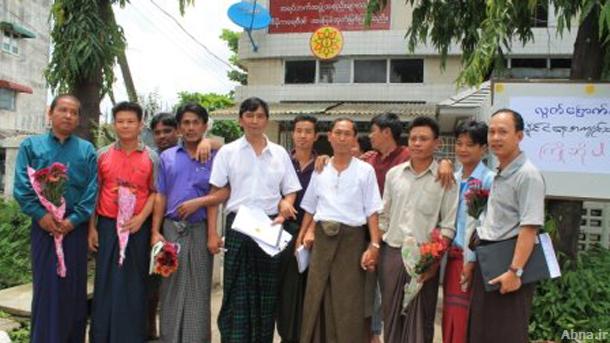 ႏိုင္ငံေရး အက်ဥ္းသား ၅၄ ဦးအား ဂုဏ္ျပဳ ေထာက္ပံမည့္ အခမ္းအနား က်င္းပမည္