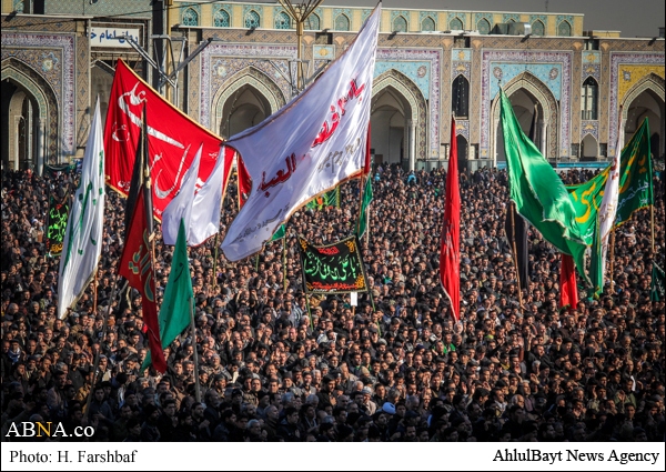 Commémoration du martyre de l’Imam Reza (AS) à Machhad