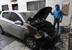 Jüdische Siedler zünden Autos südlich von Nablus an