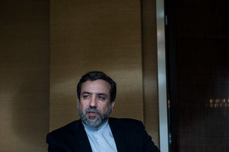 Araghchi et Schmid à commencer 2e journée de pourparlers sur le nucléaire