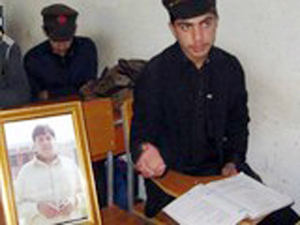 شہید اعتزاز حسن کے ہم جماعت طلباء نے اپنی کلاس میں ایک سیٹ شہید کے نام مخصوص کردی