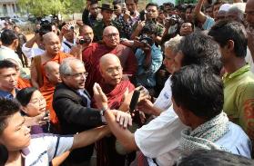 Hardline Sri Lanka monks rally against Muslims